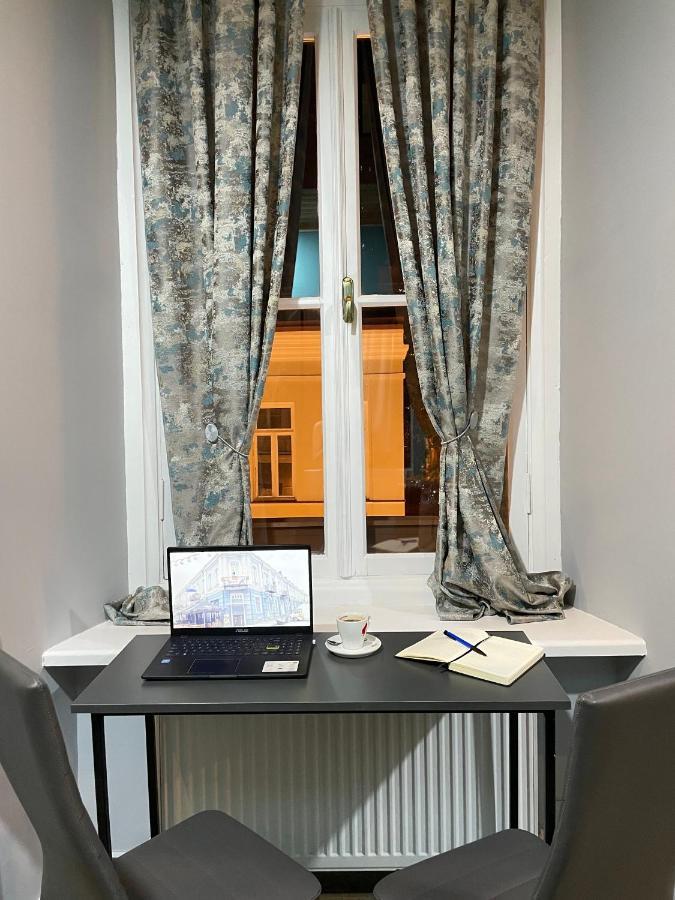 Tbilicity Hotel Тбилиси Екстериор снимка