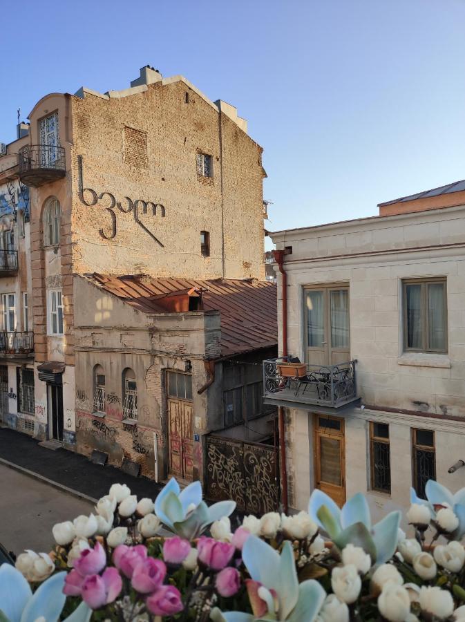 Tbilicity Hotel Тбилиси Екстериор снимка