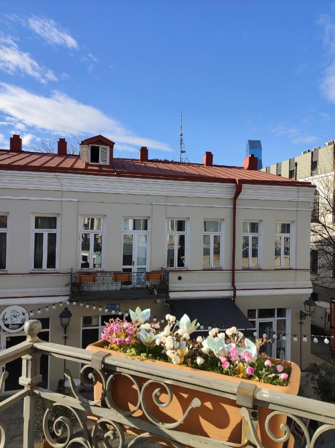 Tbilicity Hotel Тбилиси Екстериор снимка